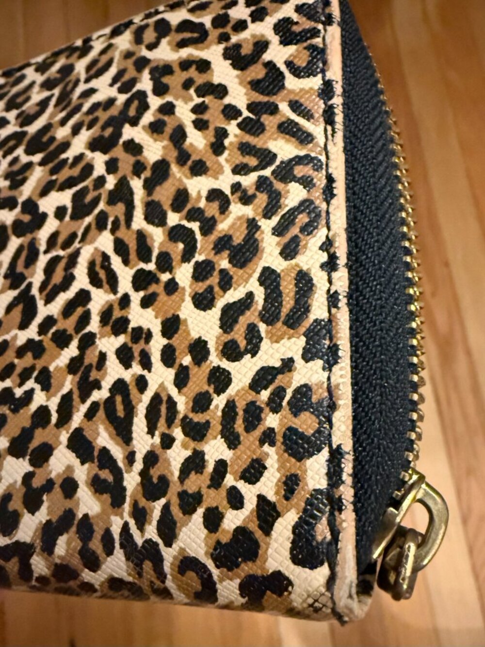 Chic Tory Burch Wallet - Picture 4 of 6
